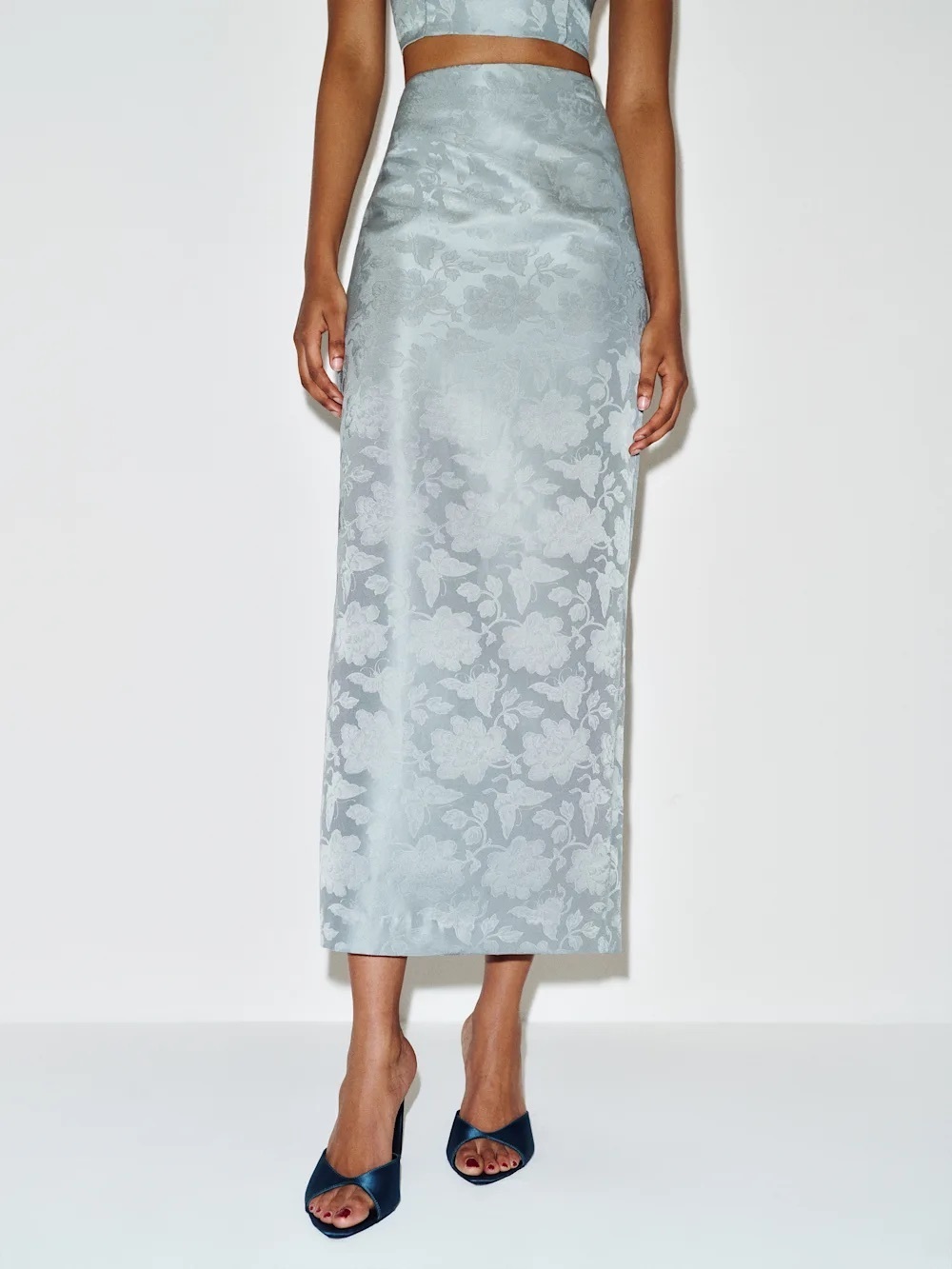 NEW Reformation Nima Two Piece Skirt Set in Blue Cornflower Jacquard | US 4 UK 8 - Picture 3 of 15